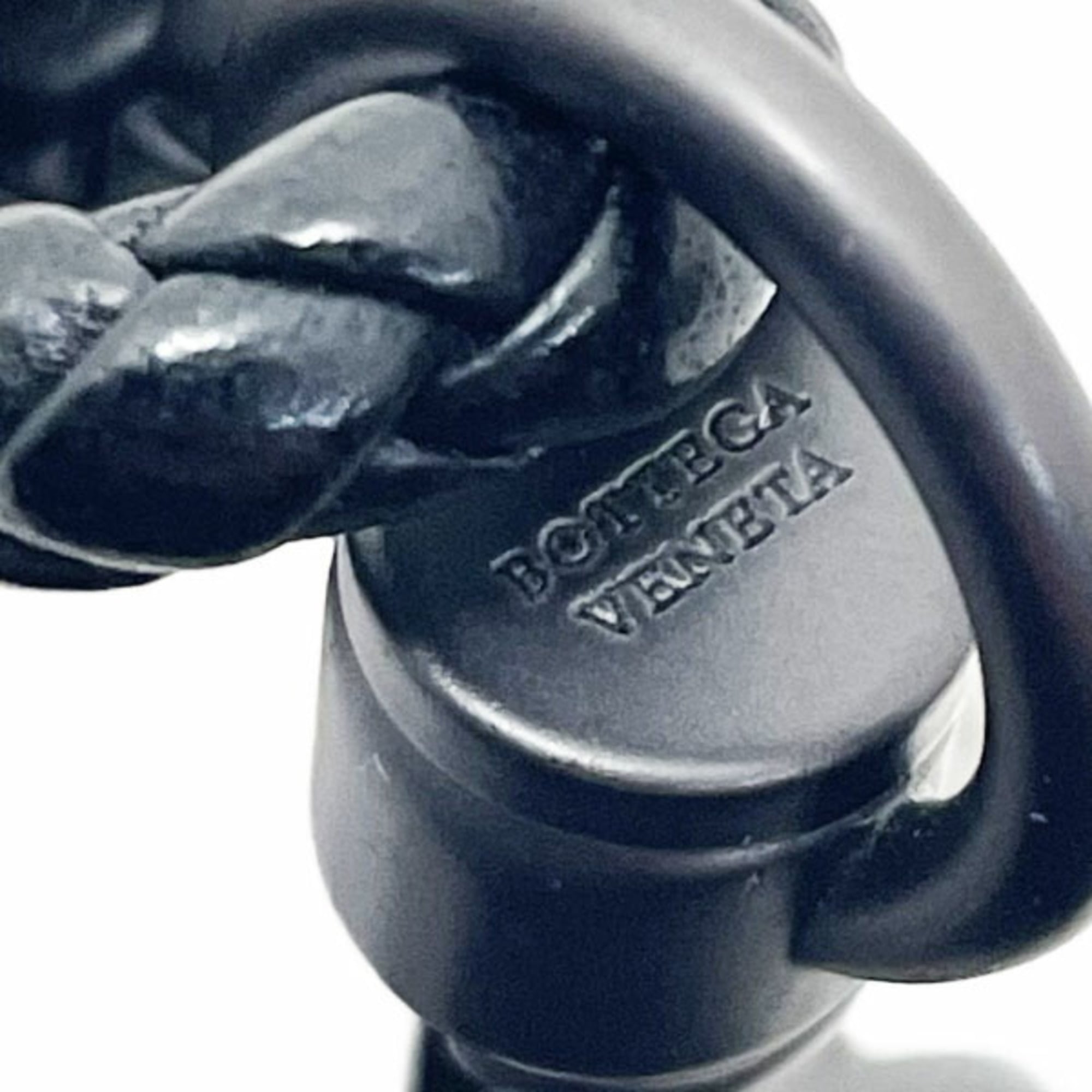 Bottega Veneta Intrecciato Neck Strap in Nero Black Leather (113540) BOTTEGA VENETA Mesh Long Key Ring Keychain Hook ASK-15961