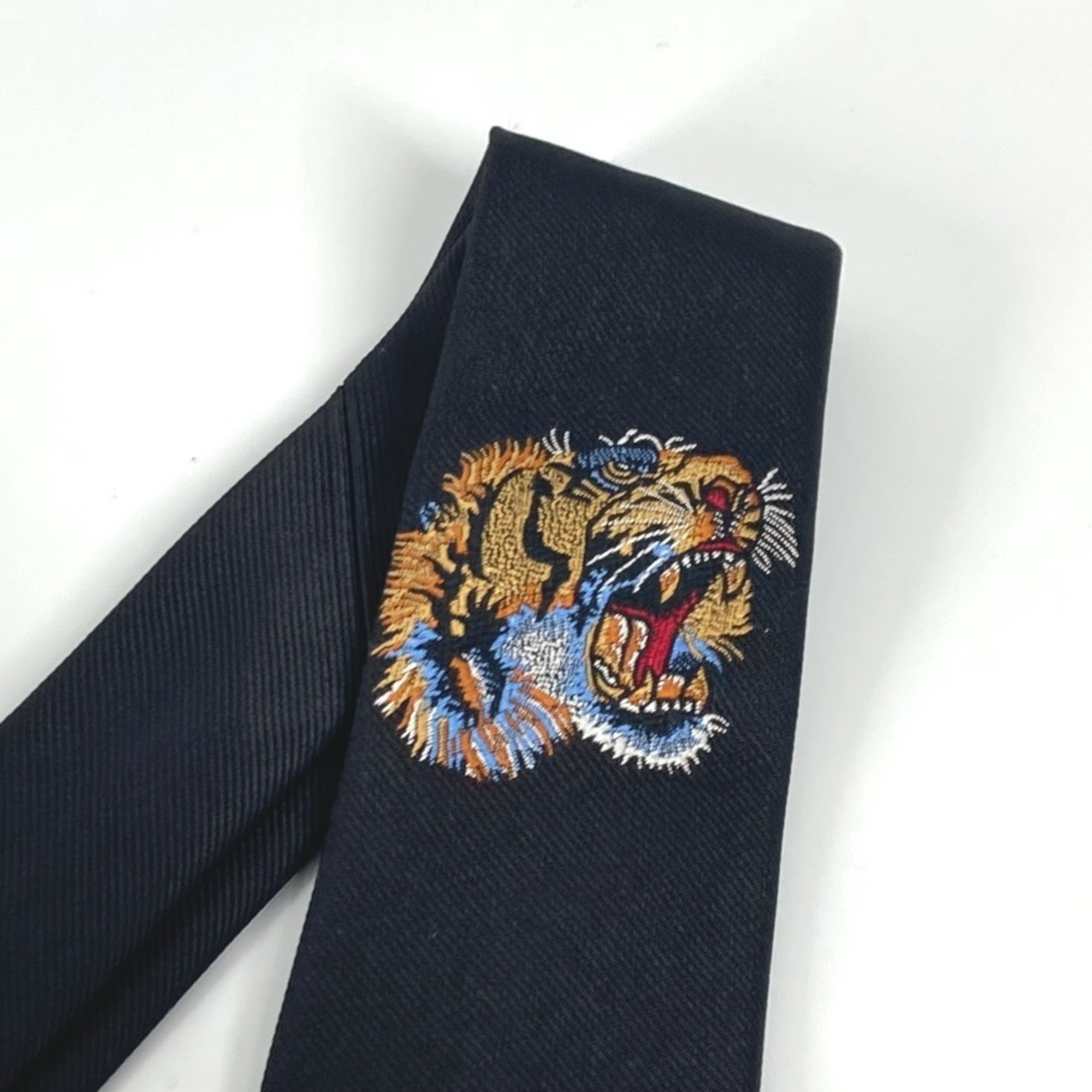 GUCCI Tiger Embroidery Animal Accessory Silk Necktie Men's Black Like New