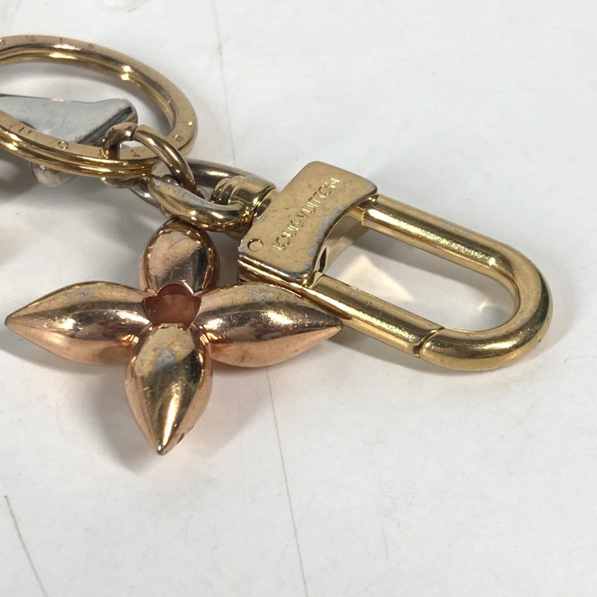 LOUIS VUITTON M68449 LV logo keychain, New Wave bag charm, accessory, metal, ladies, multicolor