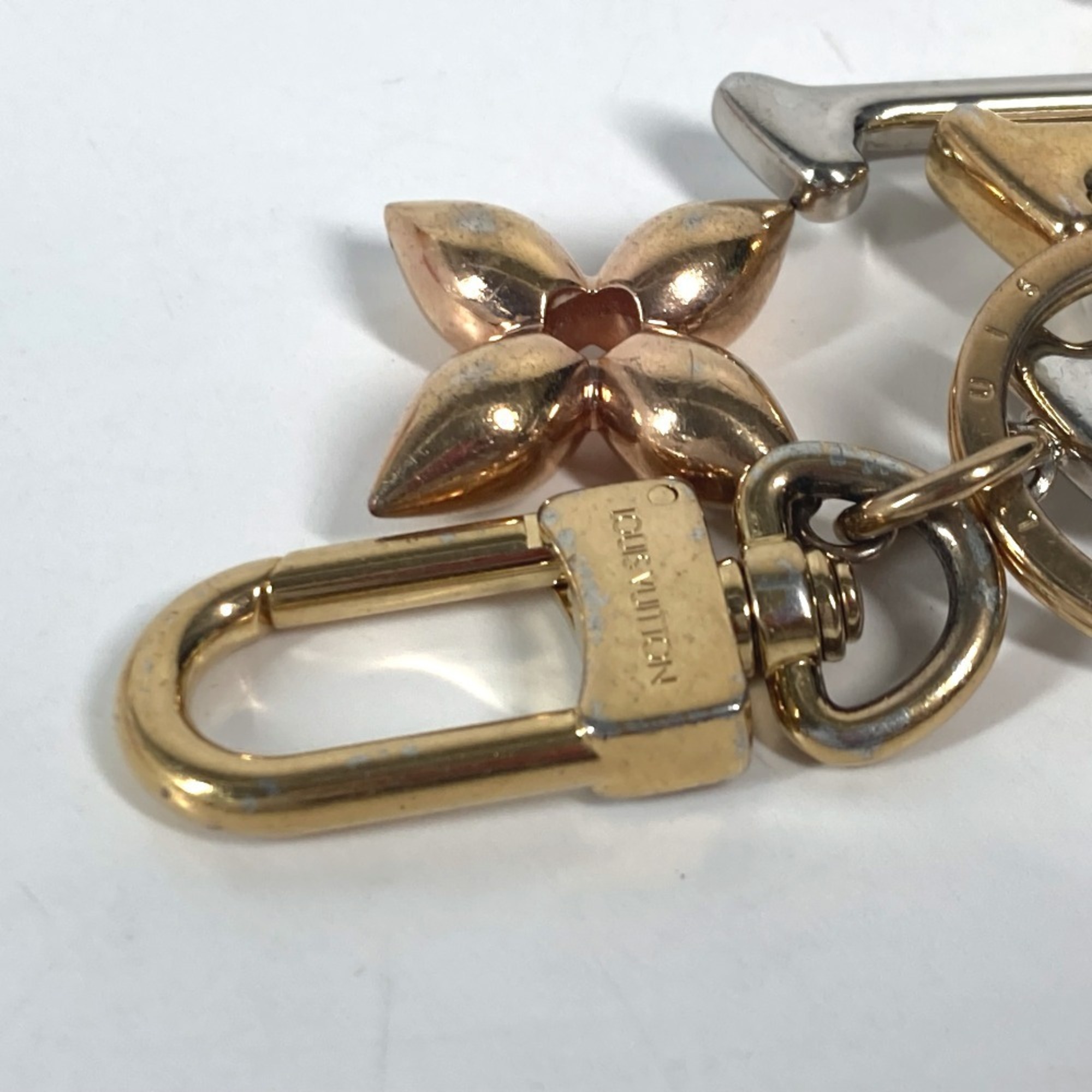 LOUIS VUITTON M68449 LV logo keychain, New Wave bag charm, accessory, metal, ladies, multicolor