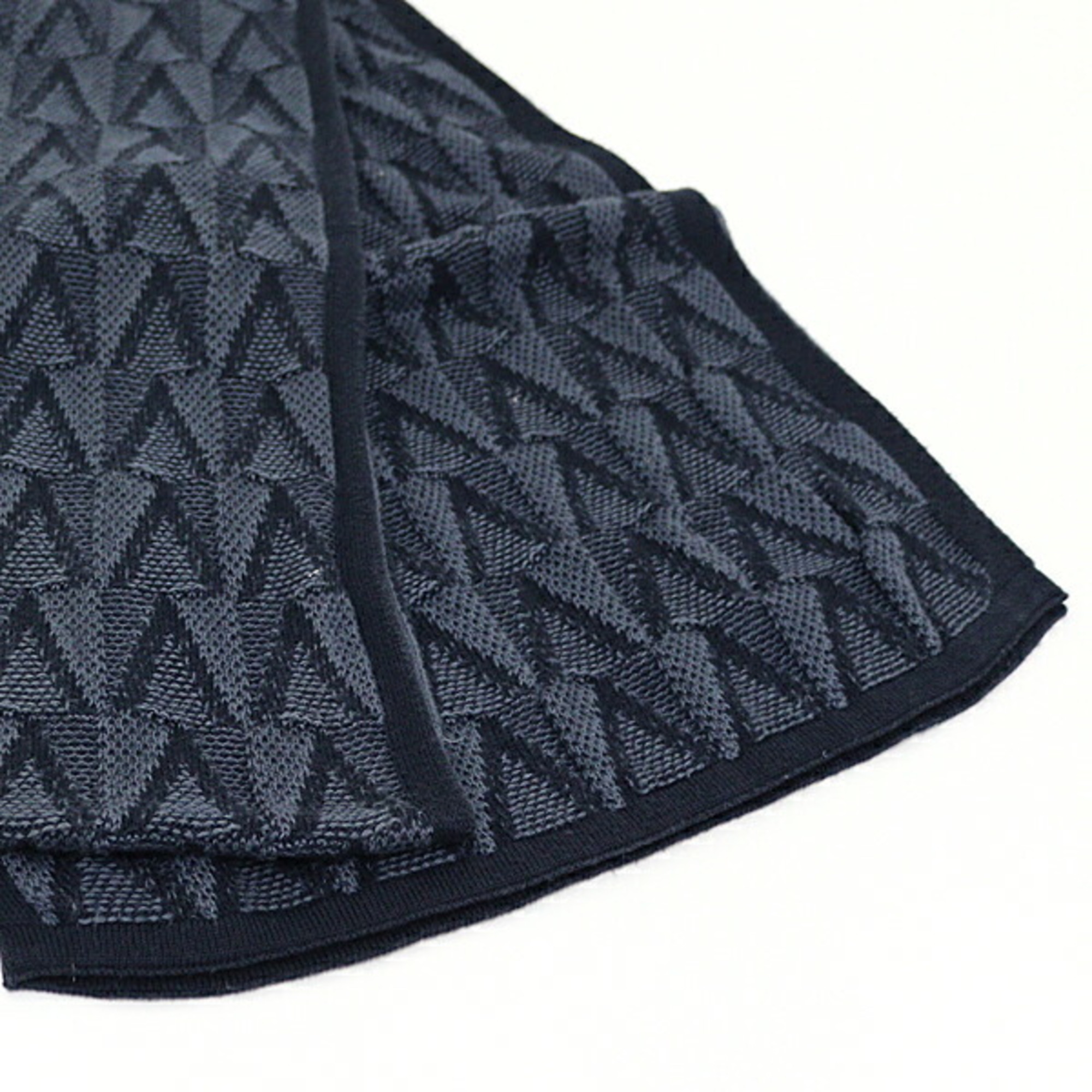 Louis Vuitton Scarf Echarpe Gaston V Grey 85% Cotton/15% Cashmere M70044